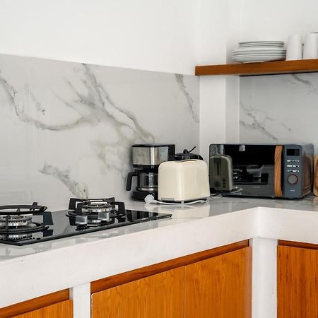 Villa Primarosa - Charming 3Br Villa With Rooftop Munggu Luaran gambar
